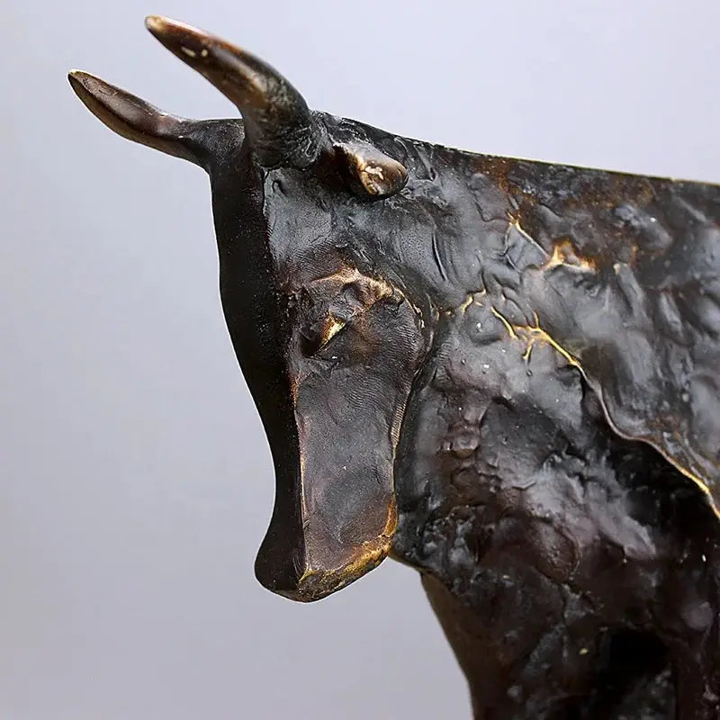 Pablo Bull table decor