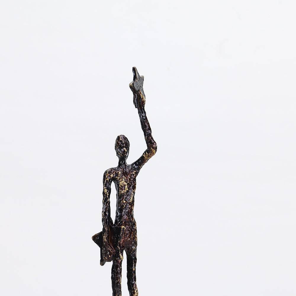Man holding stars table decor