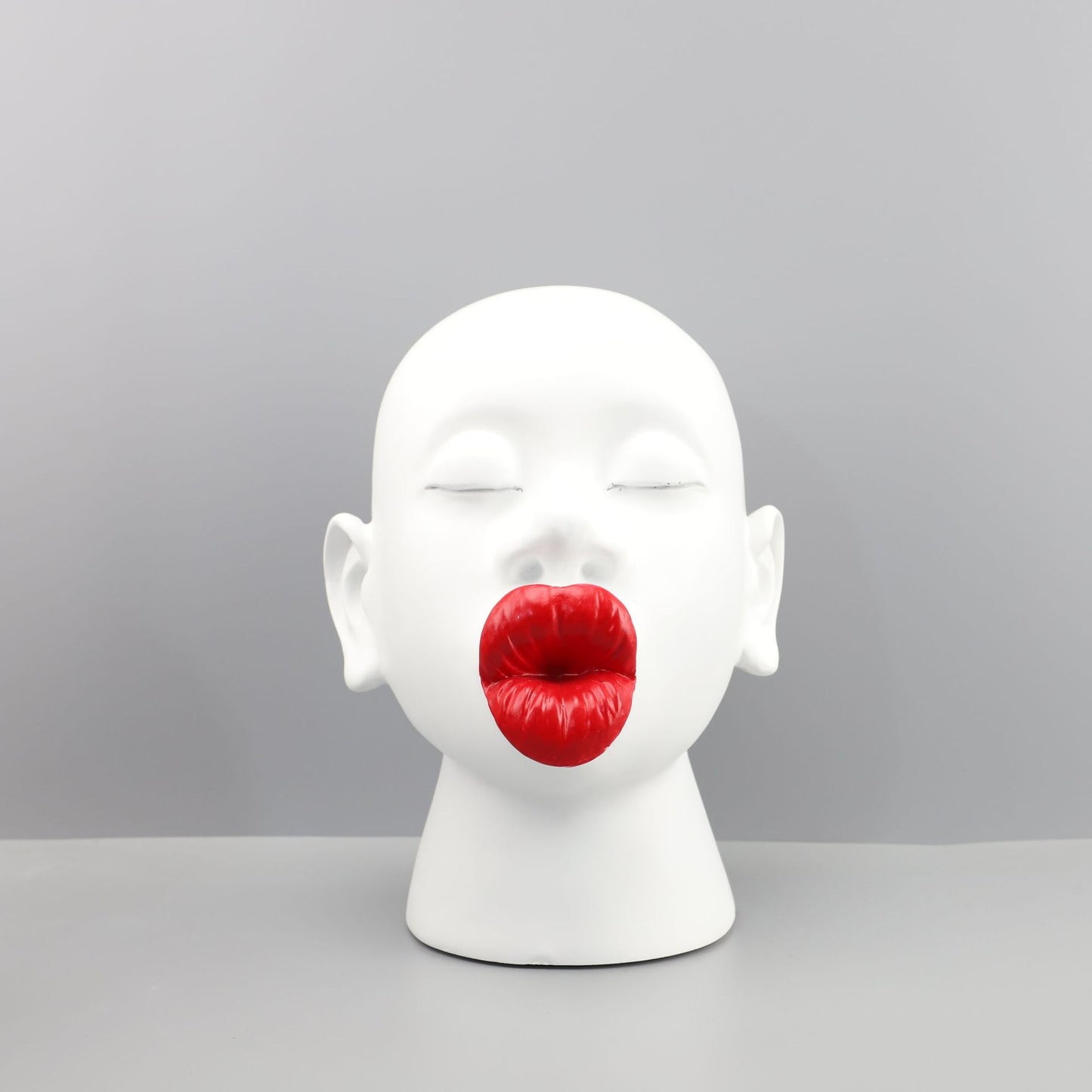 Kiss blow lady face table decor