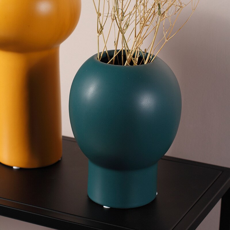 High Tube minimalistic ceramic vase