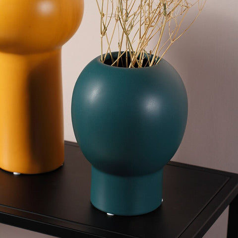 High Tube minimalistic ceramic vase